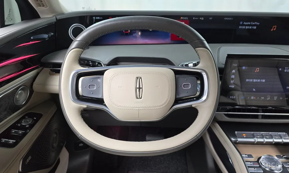 Фото 13 - Lincoln Nautilus