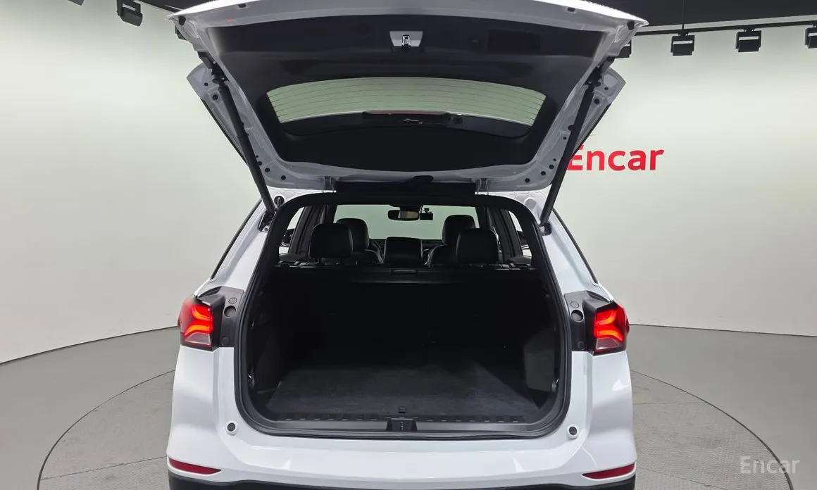 Фото 20 - Chevrolet Equinox