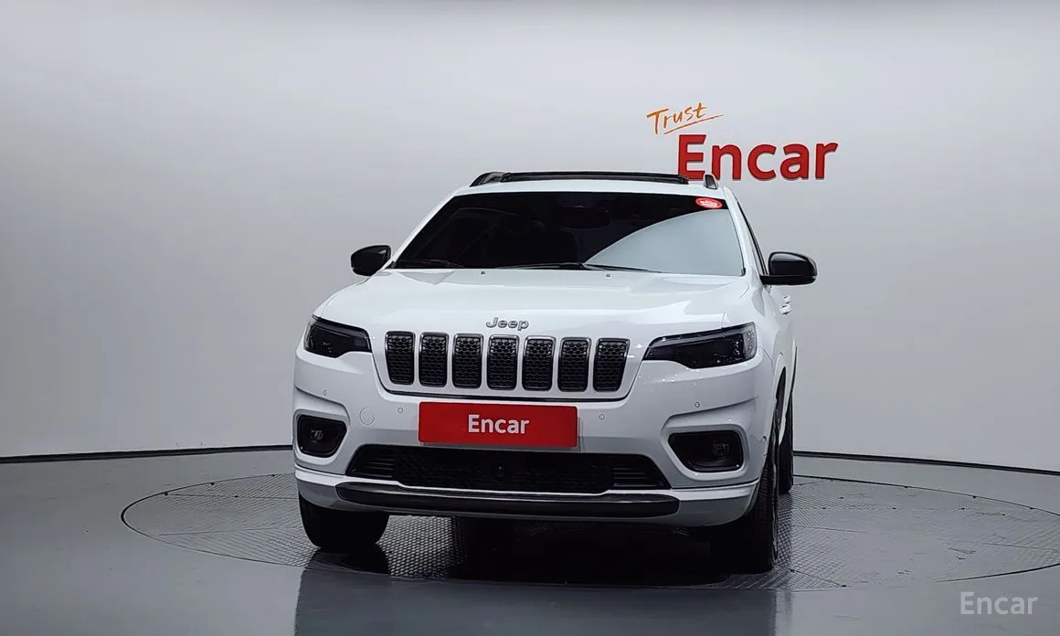 Фото 3 - Jeep Cherokee