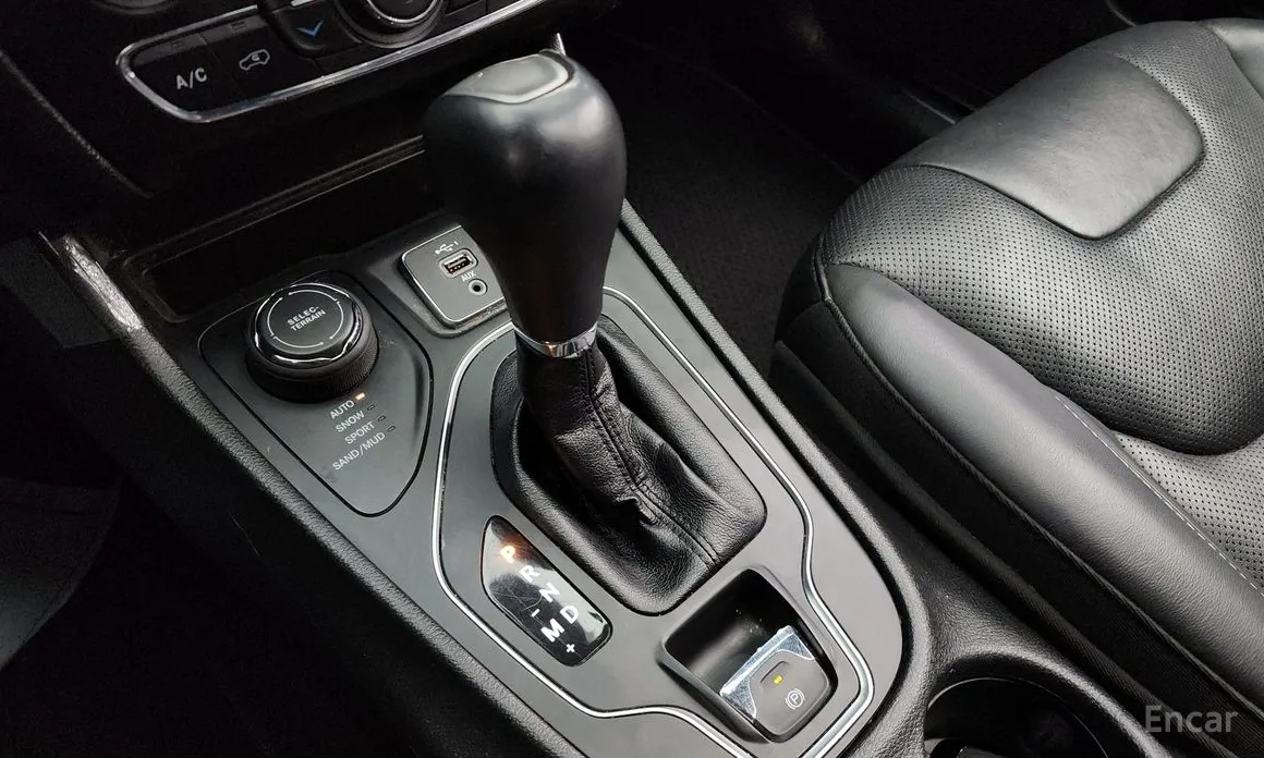 Фото 9 - Jeep Cherokee