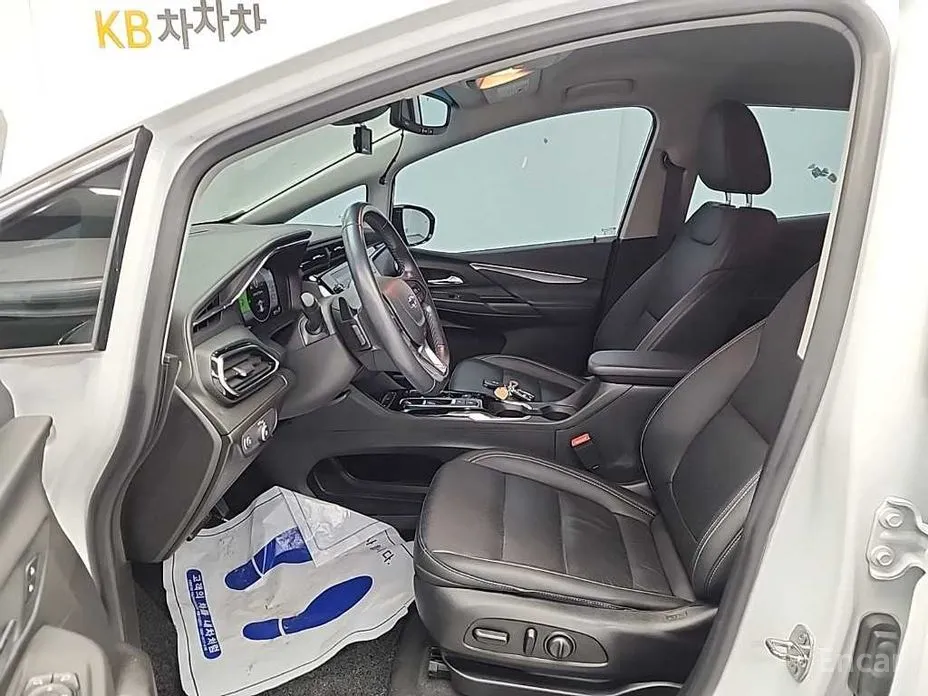 Фото 11 - Chevrolet Bolt EV