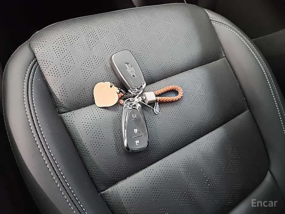 Фото 16 - Chevrolet Bolt EV