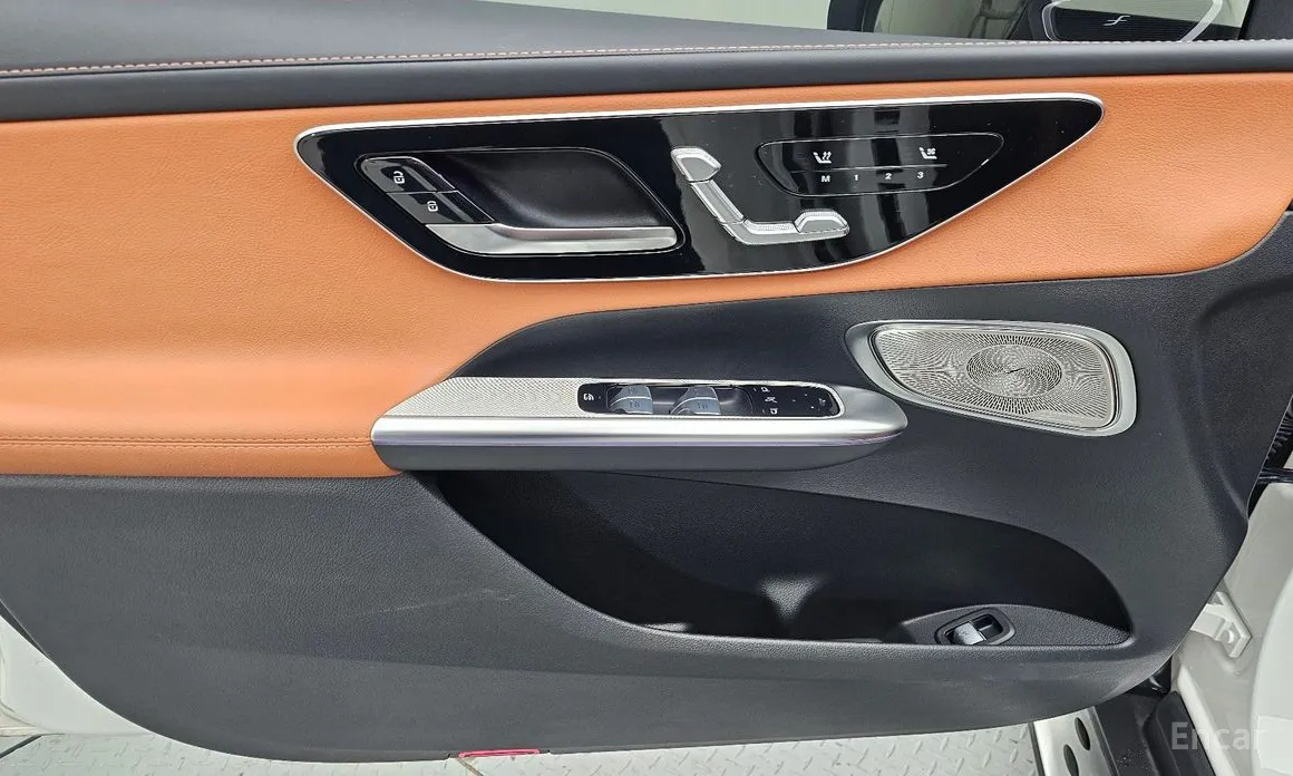 Фото 18 - Mercedes-Benz GLC-Class