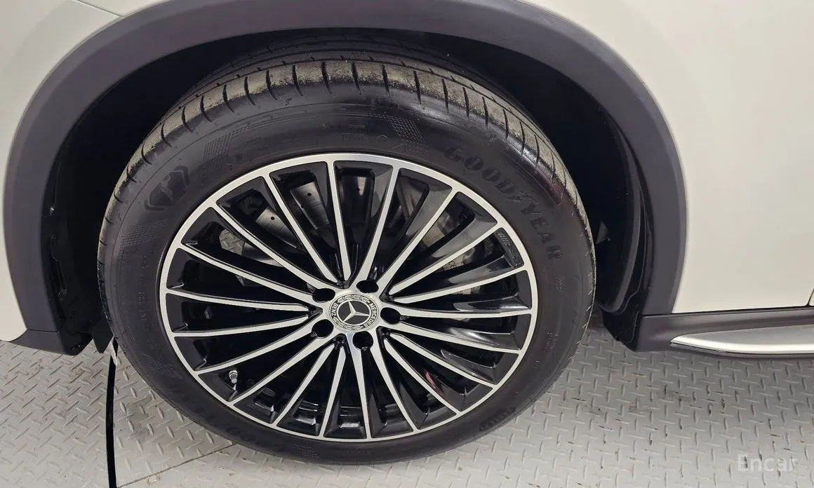 Фото 5 - Mercedes-Benz GLC-Class