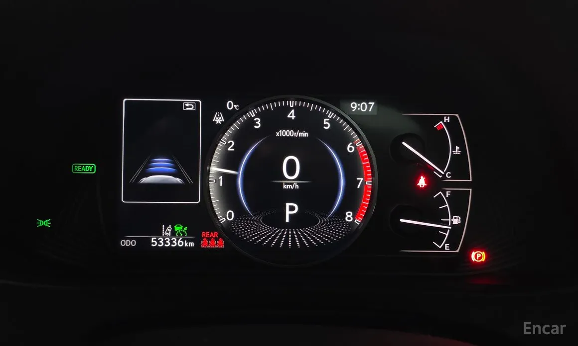 Фото 8 - Lexus UX