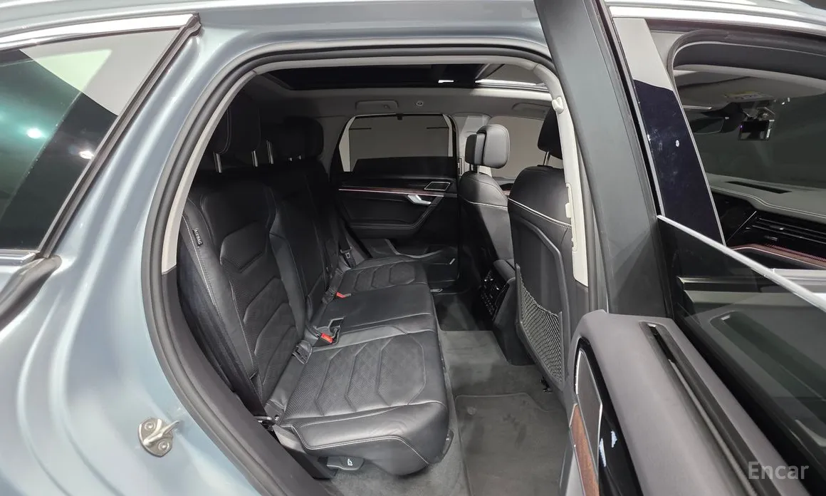 Фото 18 - Volkswagen Touareg