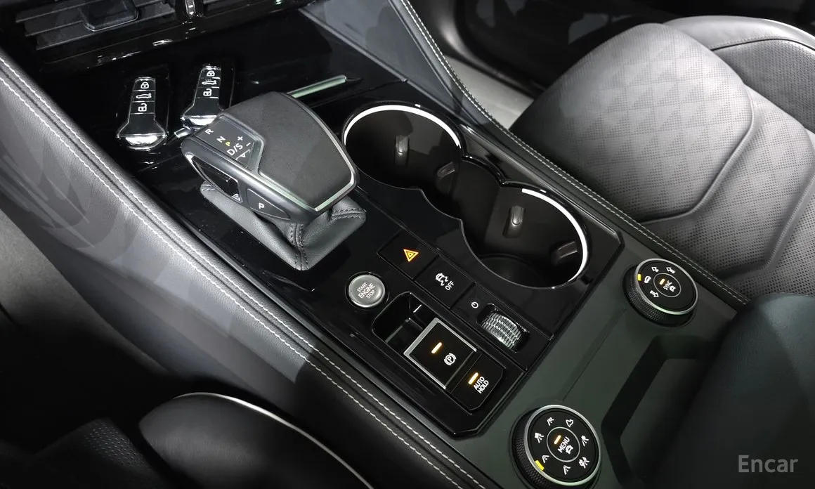 Фото 9 - Volkswagen Touareg