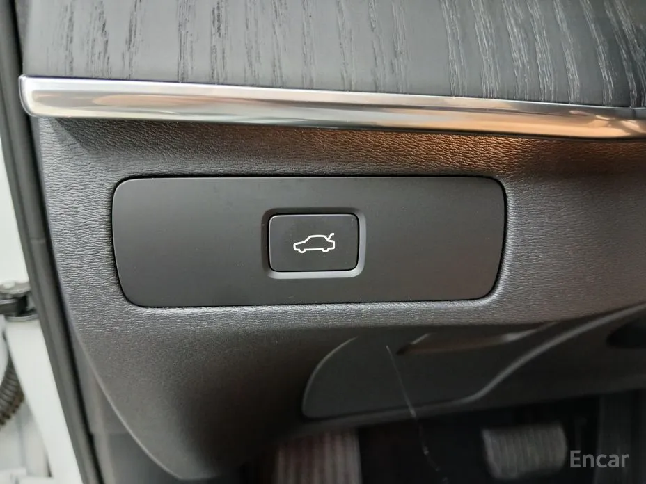 Фото 19 - Volvo XC90