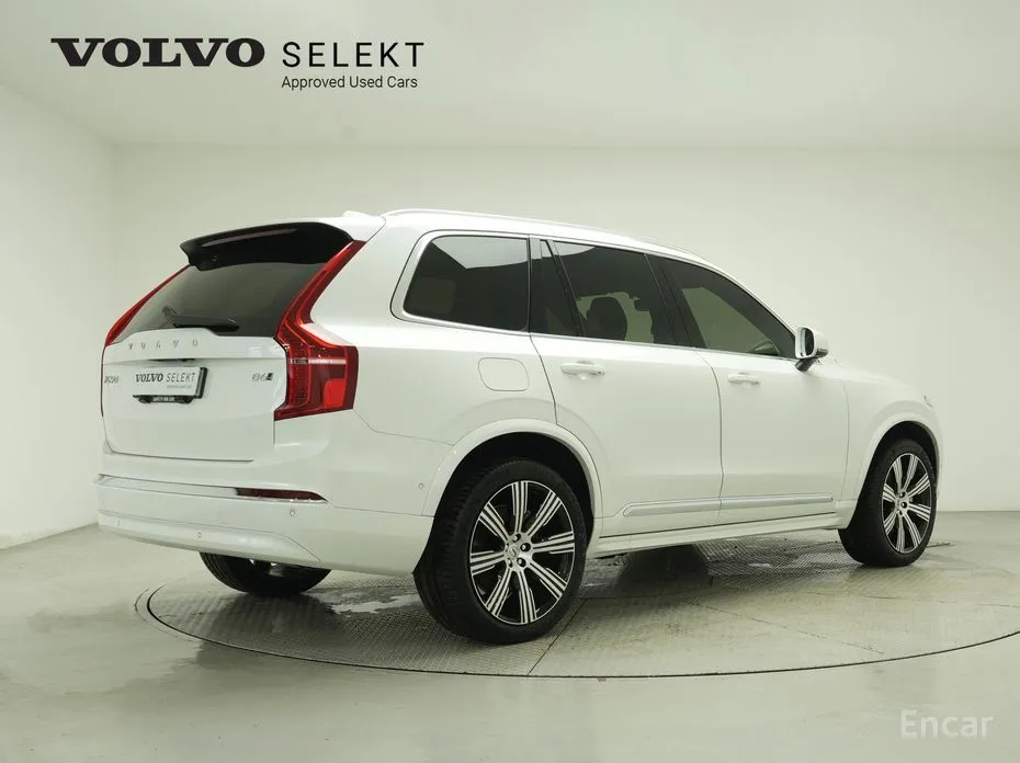 Фото 4 - Volvo XC90