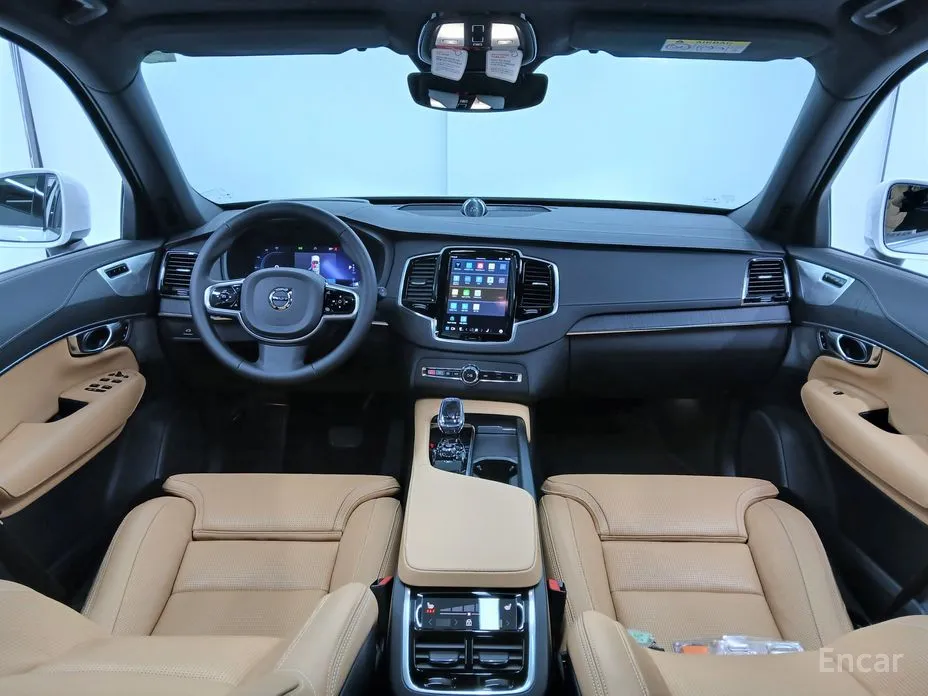 Фото 7 - Volvo XC90