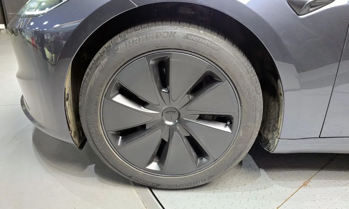 Фото 5 - Tesla Model 3