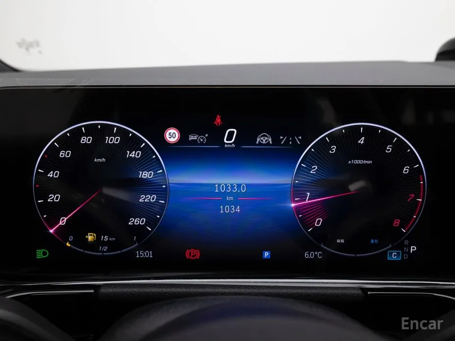 Фото 12 - Mercedes-Benz GLA-Class