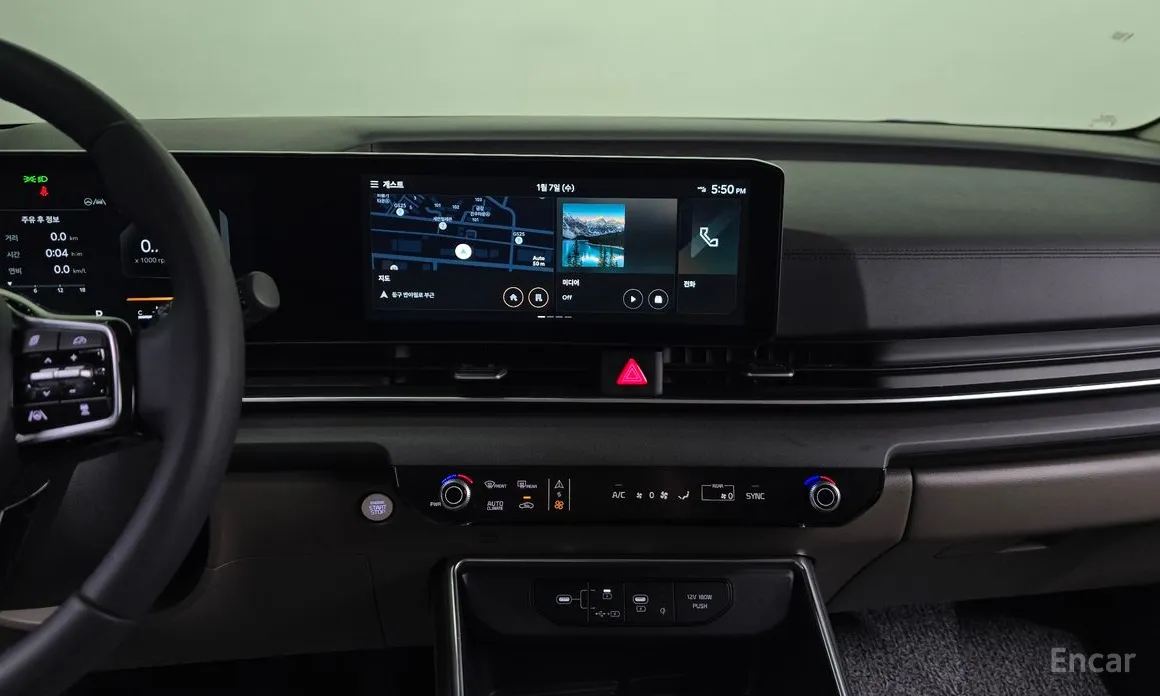 Фото 15 - Kia Carnival