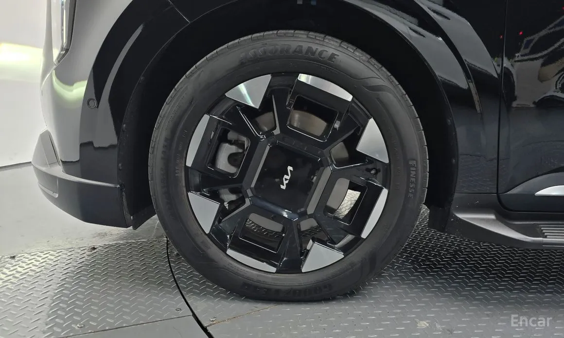 Фото 5 - Kia Carnival