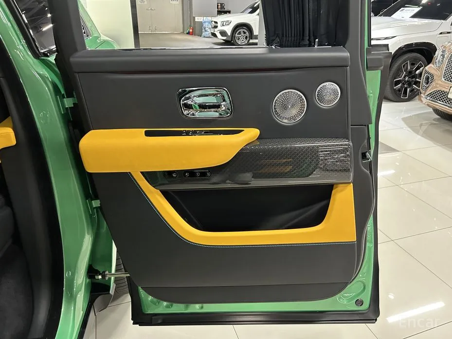 Фото 18 - Rolls-Royce Cullinan