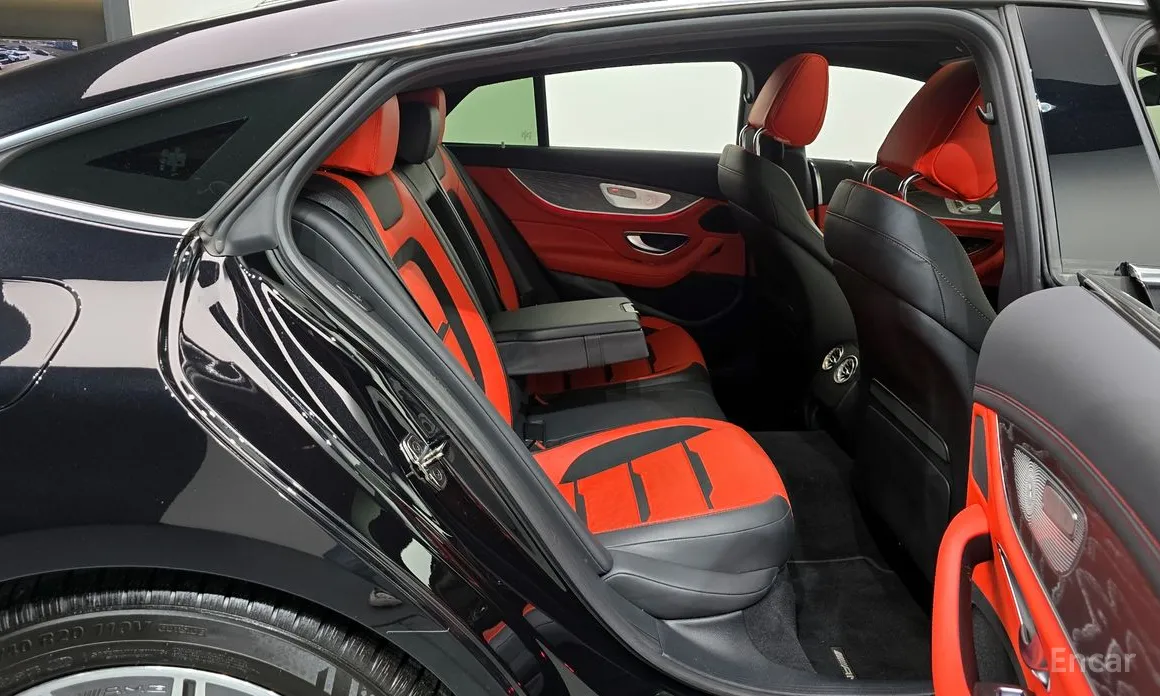 Фото 12 - Mercedes-Benz AMG GT