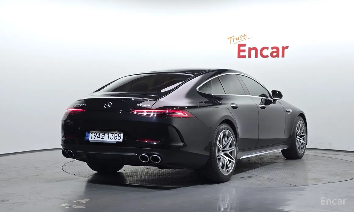 Фото 2 - Mercedes-Benz AMG GT