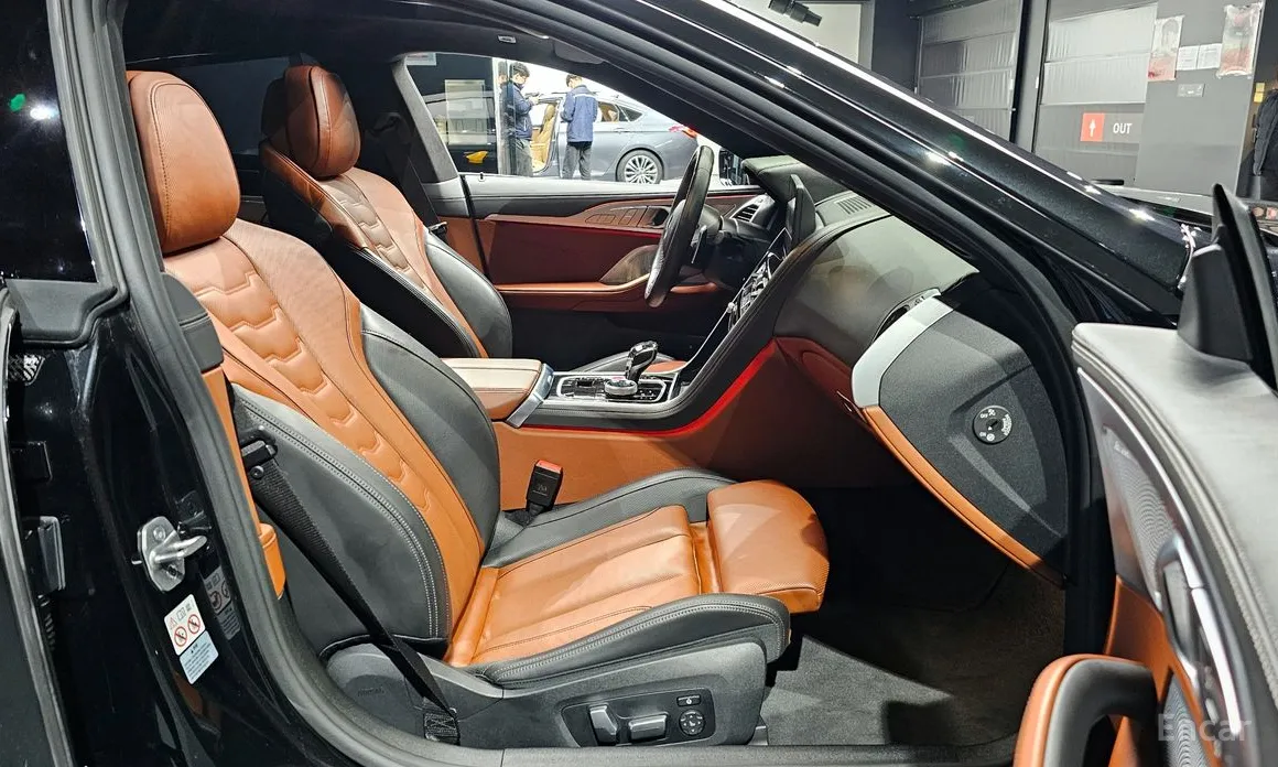 Фото 10 - BMW 8 Series