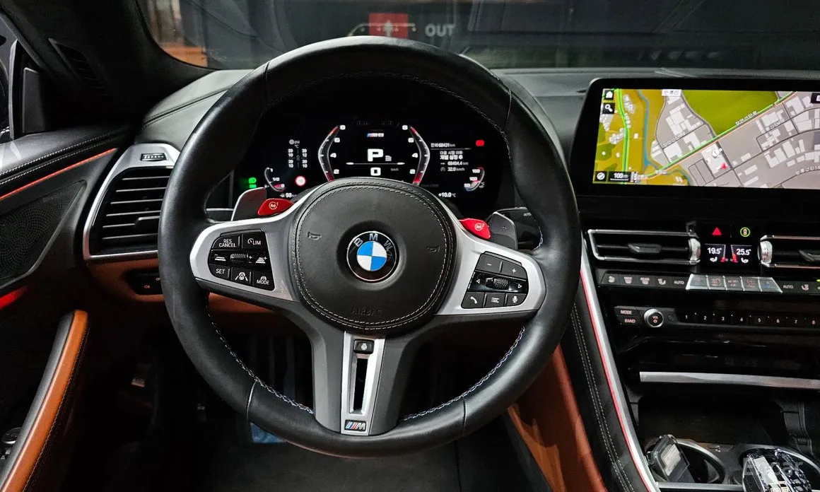 Фото 13 - BMW 8 Series