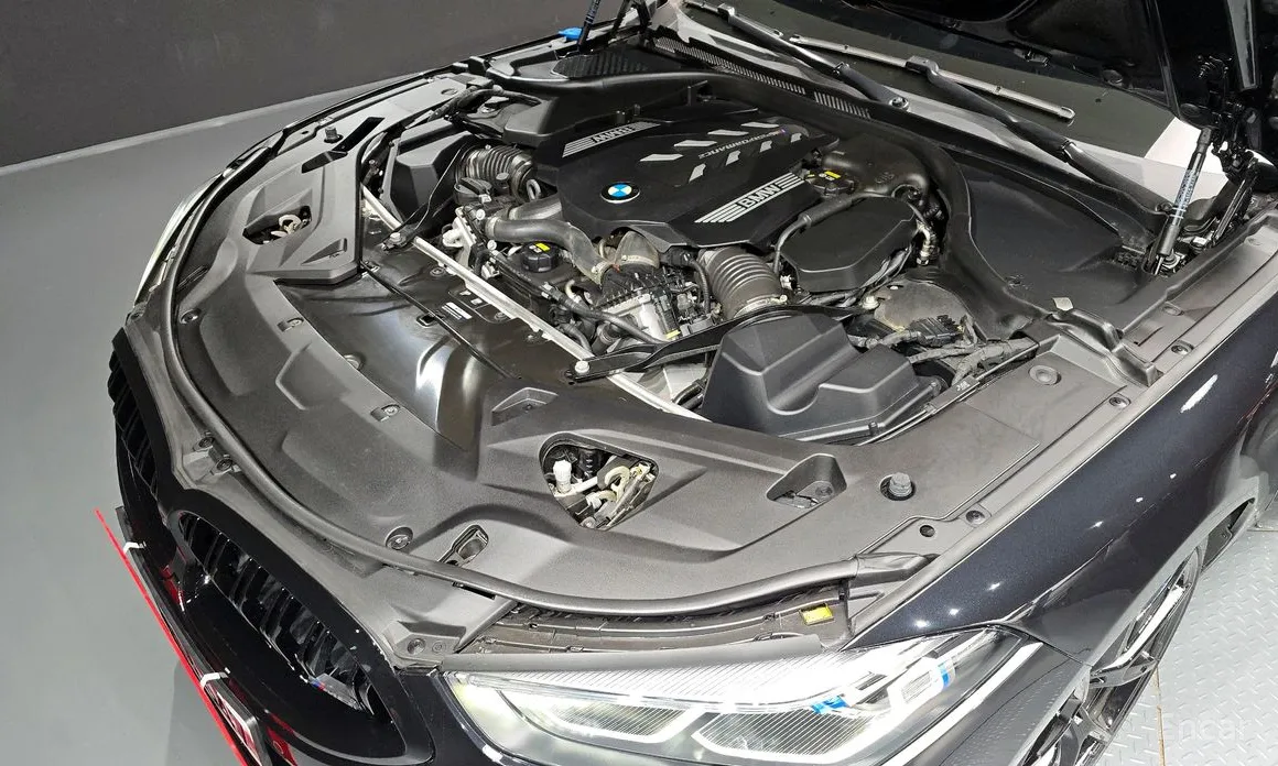 Фото 6 - BMW 8 Series