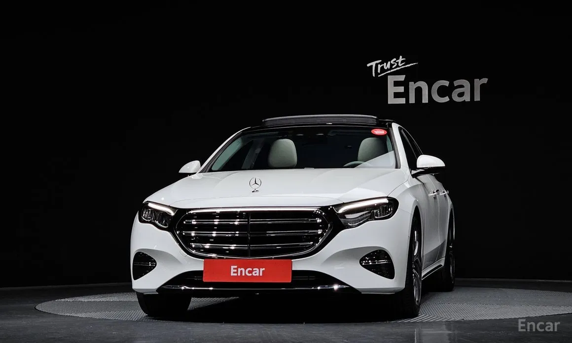 Фото 3 - Mercedes-Benz E-Class