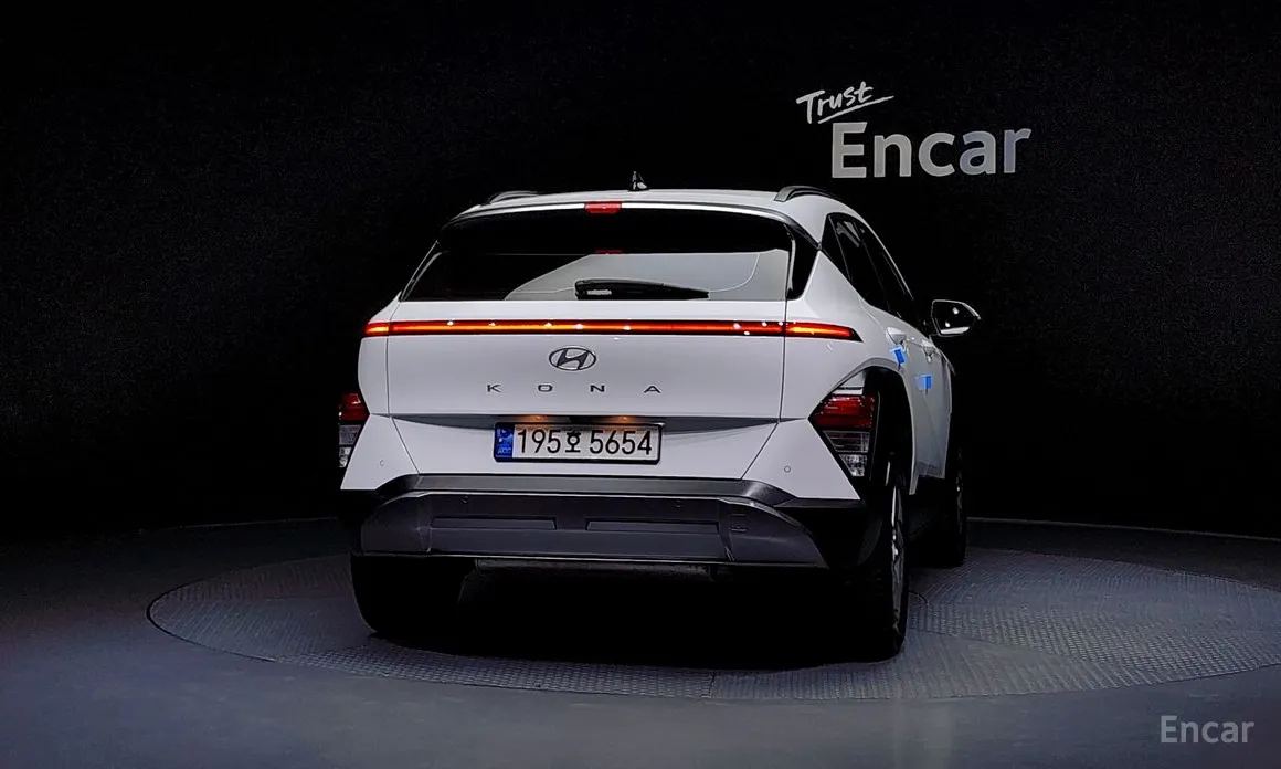 Фото 4 - Hyundai Kona