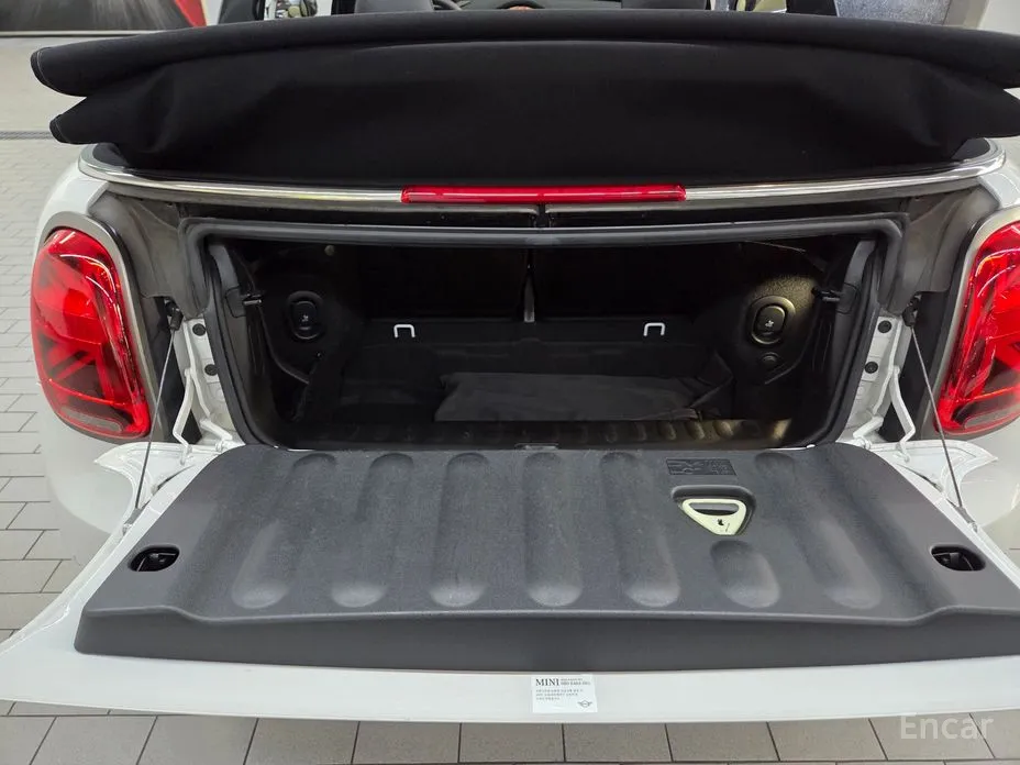 Фото 14 - Mini Cooper Convertible