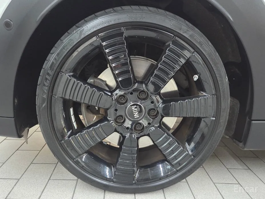 Фото 17 - Mini Cooper Convertible