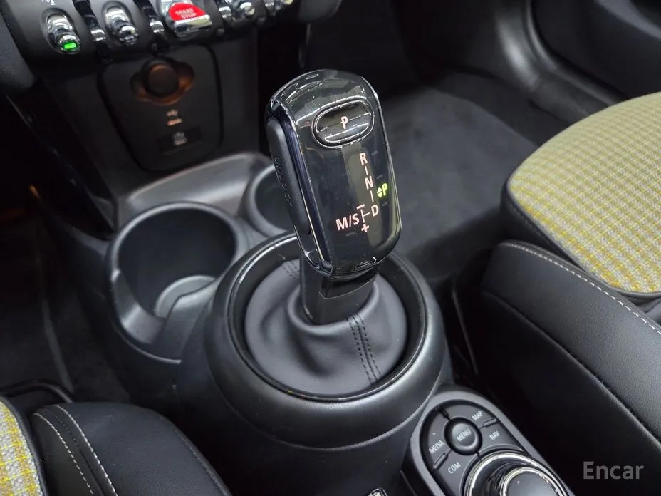 Фото 9 - Mini Cooper Convertible