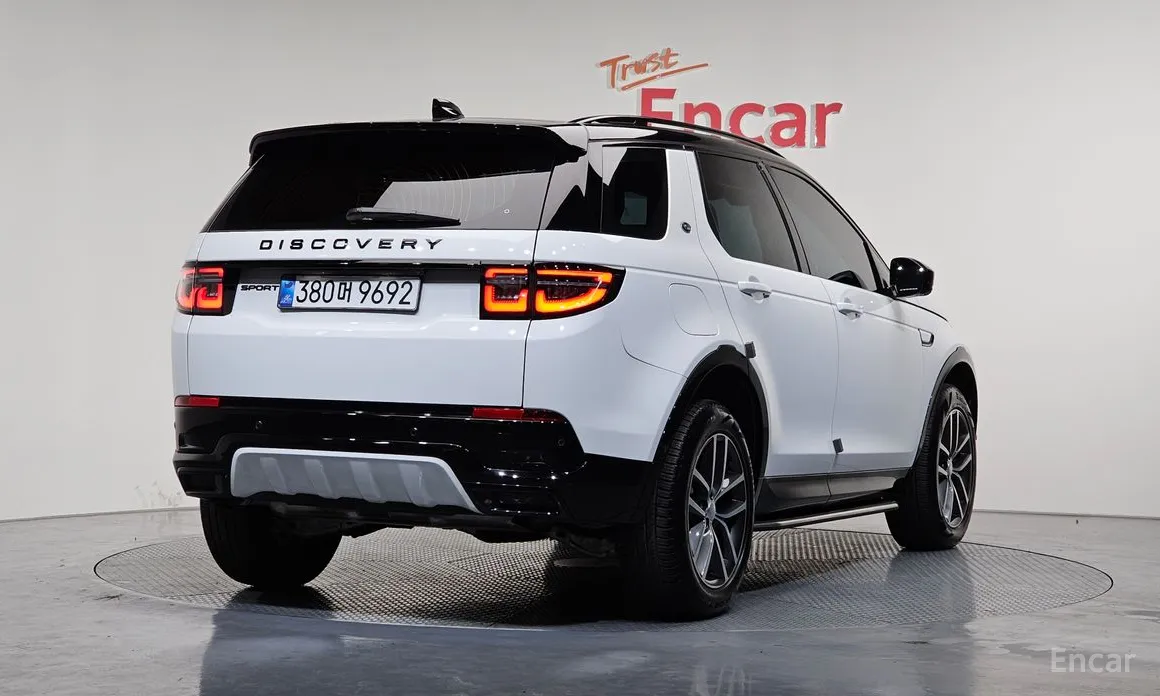 Фото 2 - Land Rover Discovery Sport