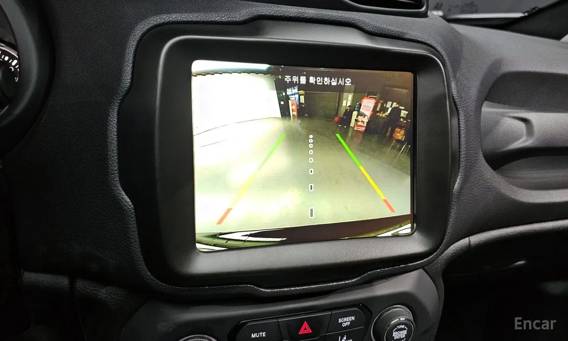 Фото 15 - Jeep Renegade