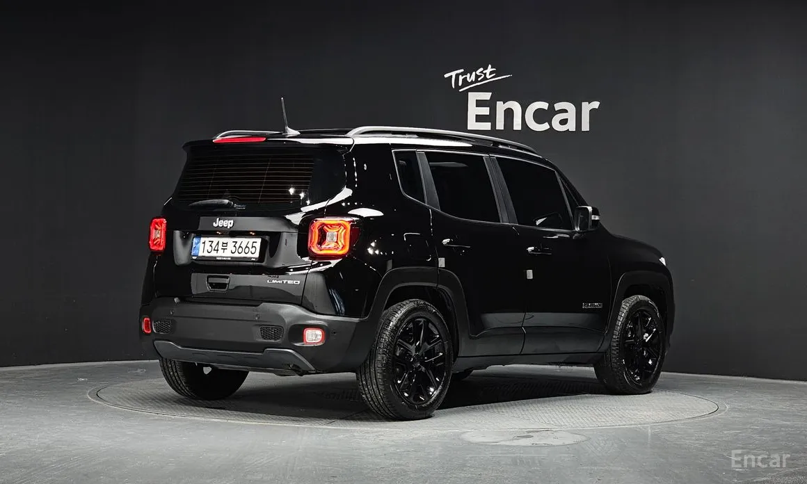 Фото 2 - Jeep Renegade