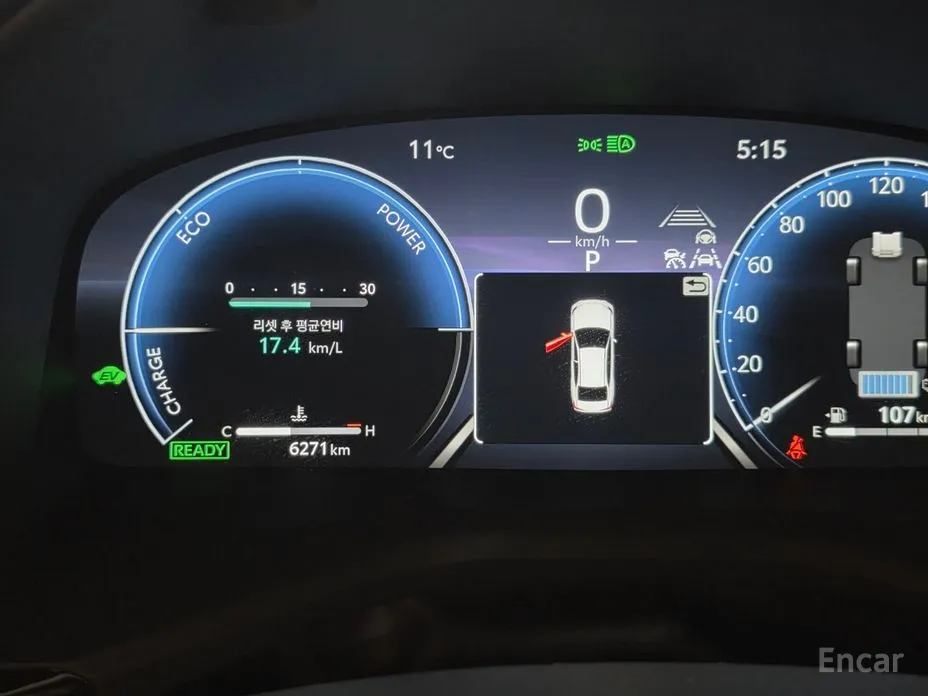 Фото 11 - Toyota Camry