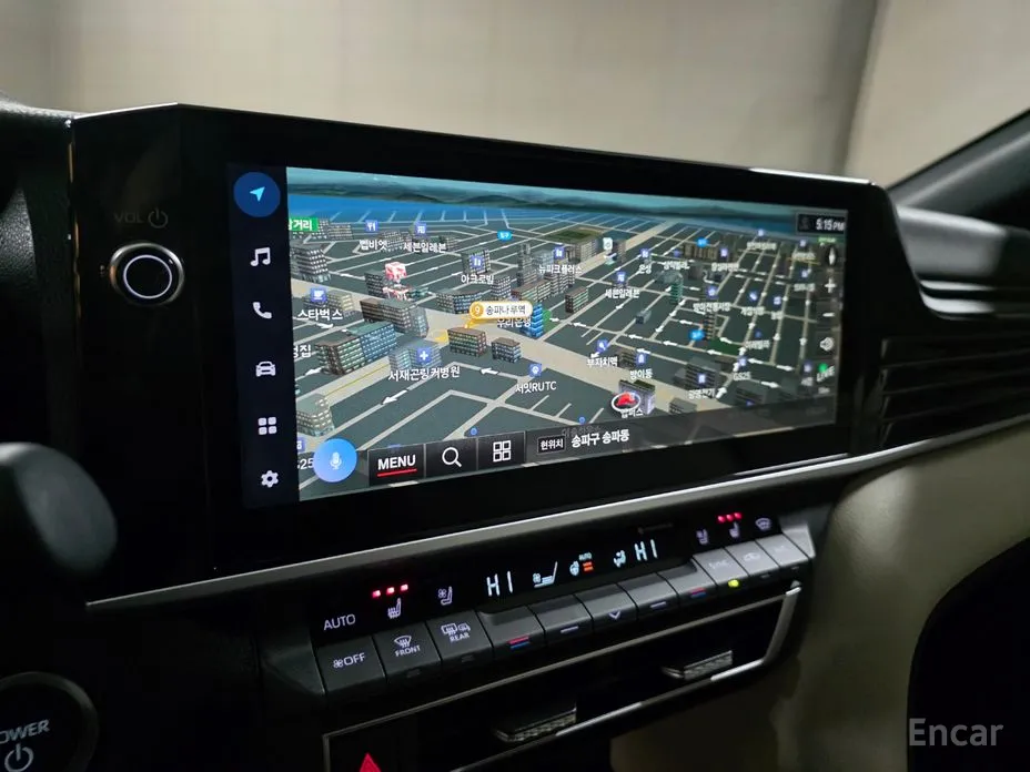 Фото 14 - Toyota Camry