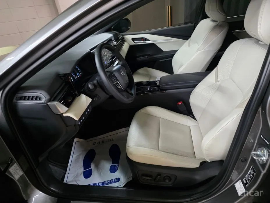 Фото 7 - Toyota Camry