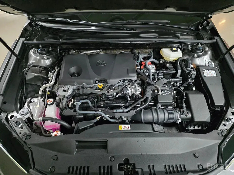 Фото 8 - Toyota Camry