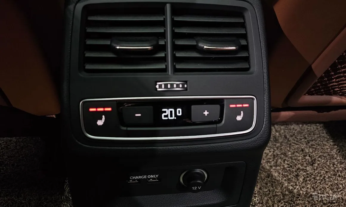 Фото 19 - Audi A4