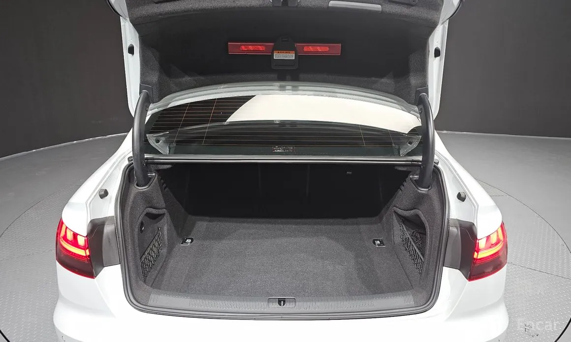 Фото 20 - Audi A4