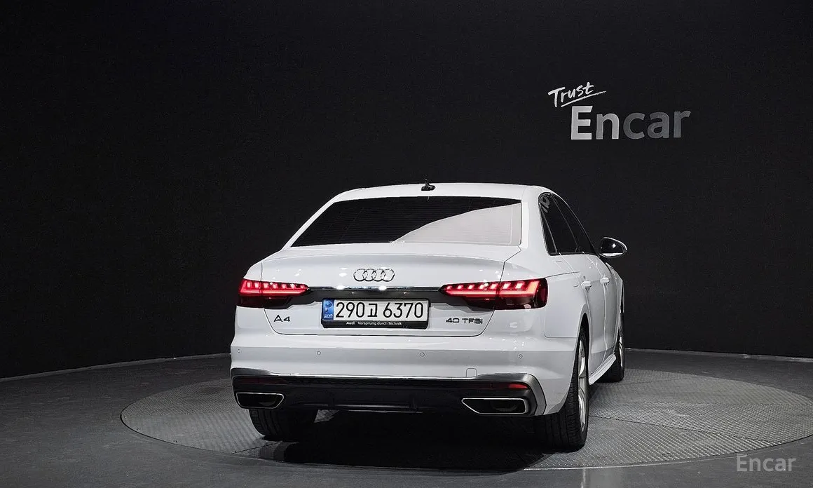 Фото 4 - Audi A4