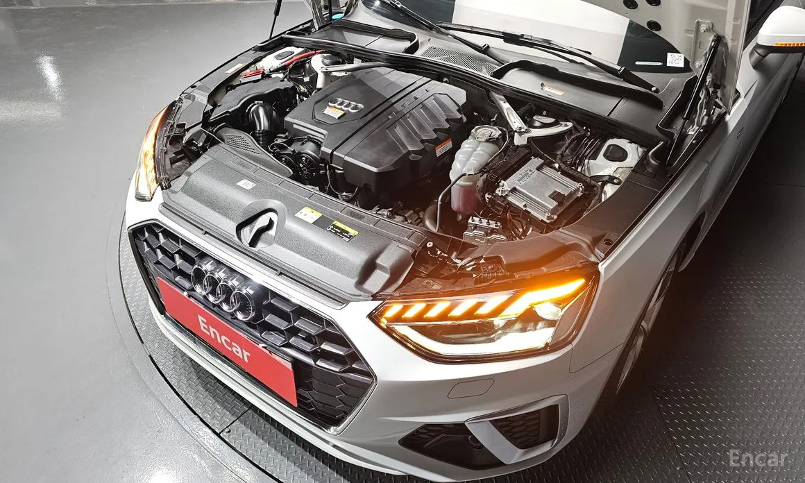 Фото 6 - Audi A4