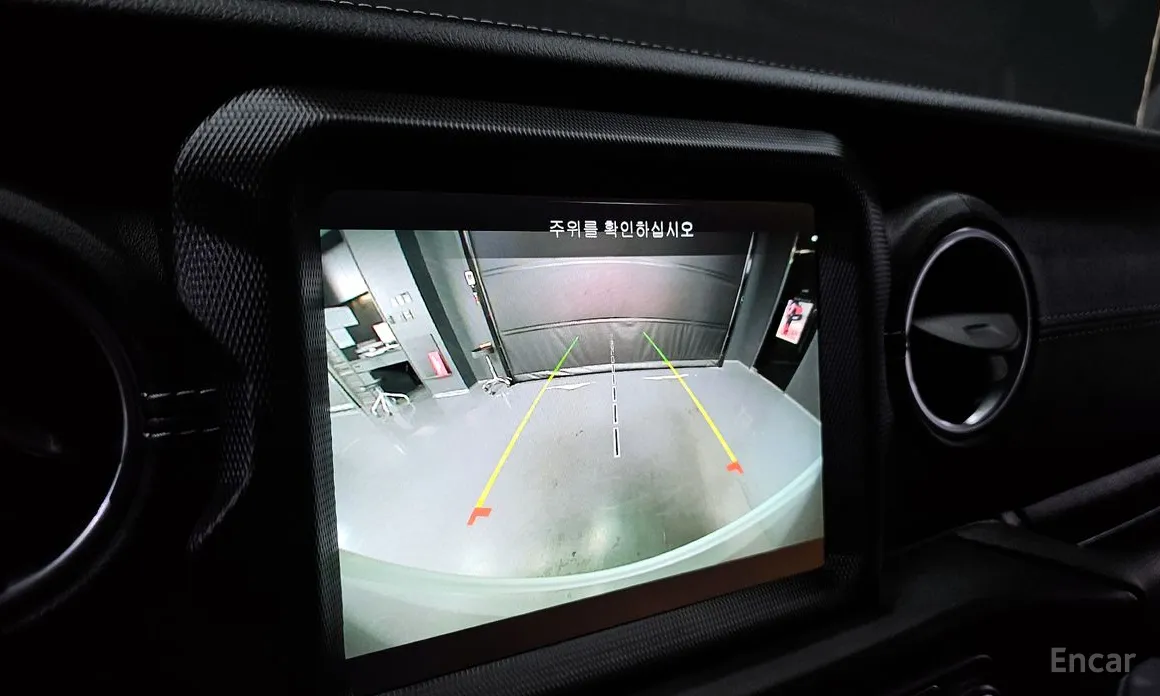 Фото 15 - Jeep Wrangler