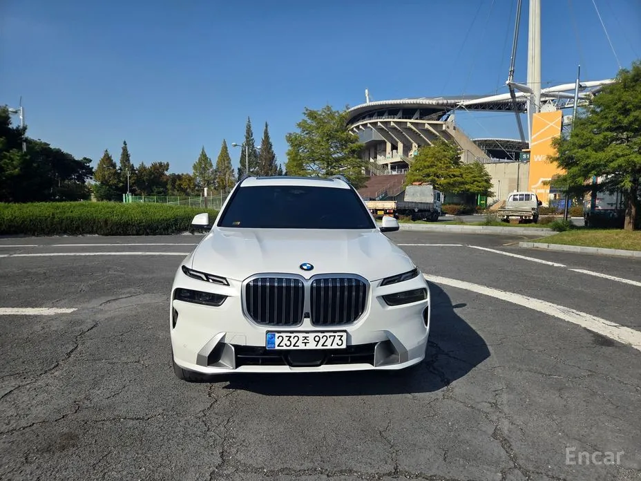 Фото 1 - BMW X7