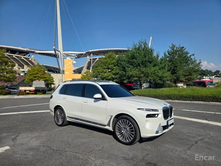 Фото 3 - BMW X7