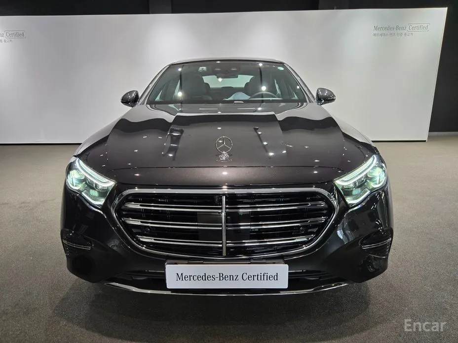 Фото 3 - Mercedes-Benz E-Class