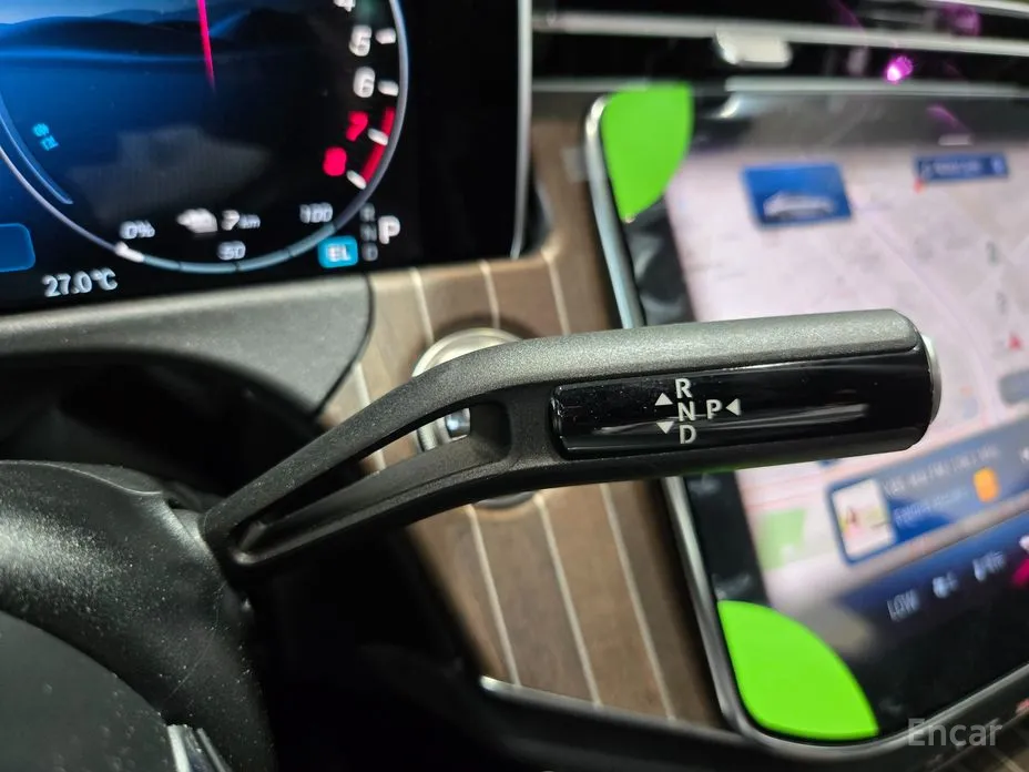 Фото 9 - Mercedes-Benz E-Class