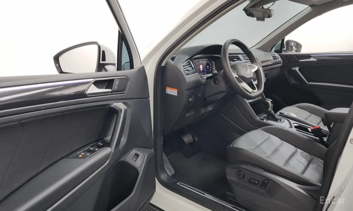 Фото 10 - Volkswagen Tiguan