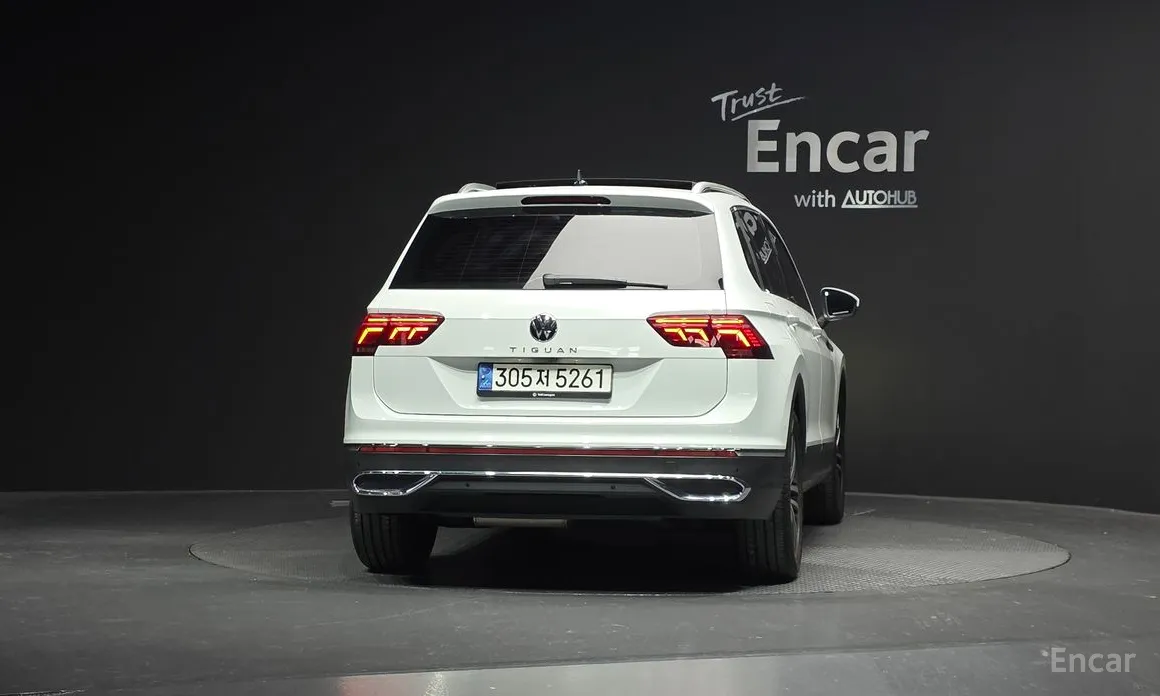 Фото 4 - Volkswagen Tiguan