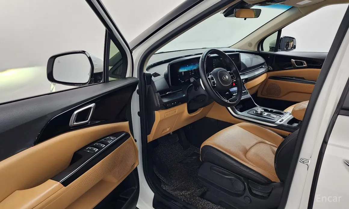 Фото 10 - Kia Carnival