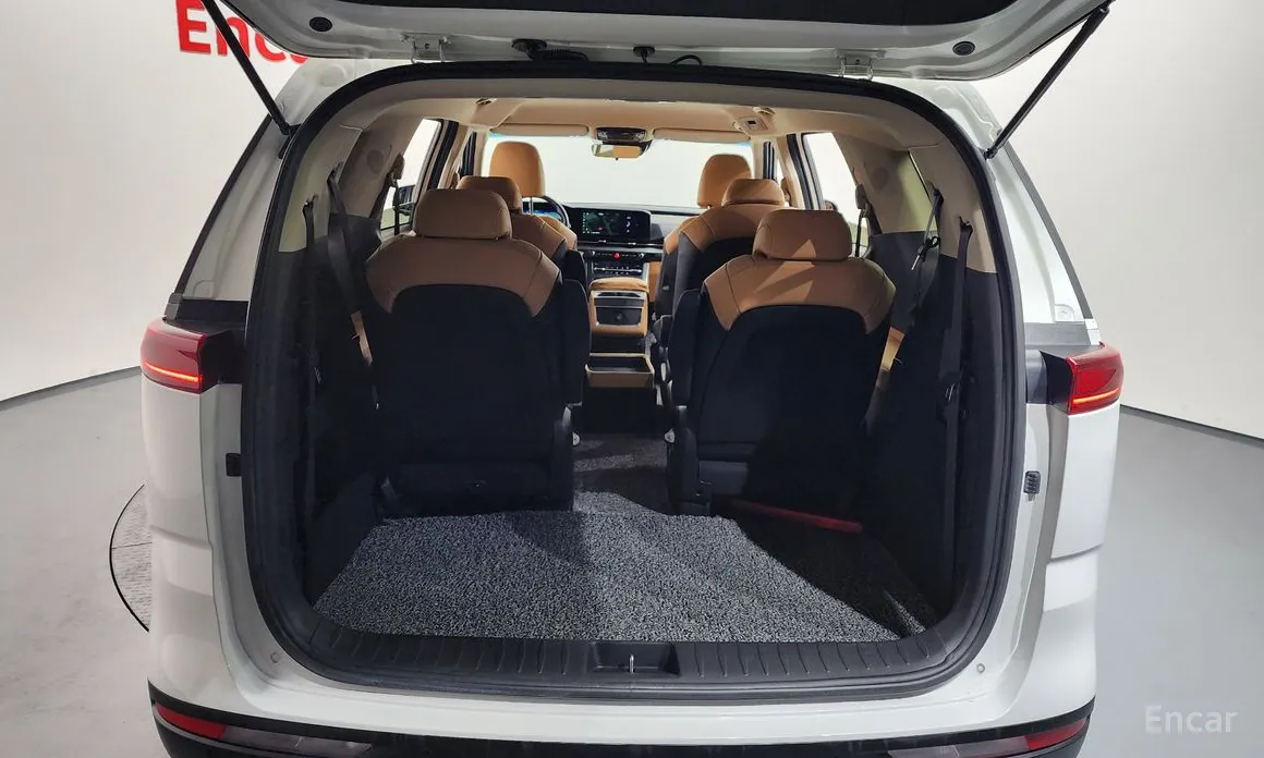 Фото 20 - Kia Carnival