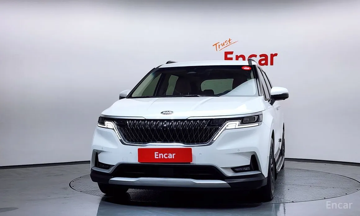 Фото 3 - Kia Carnival